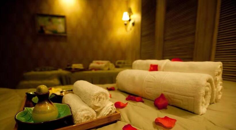 长沙芙蓉区高端水疗spa会馆就这样带着清风月静抚慰了光阴悲喜